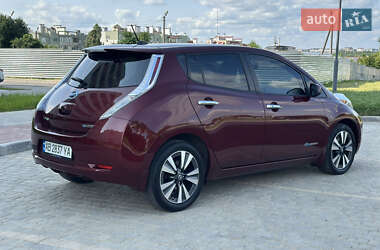 Хэтчбек Nissan Leaf 2016 в 