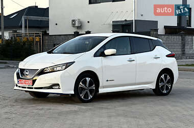 Хэтчбек Nissan Leaf 2020 в 