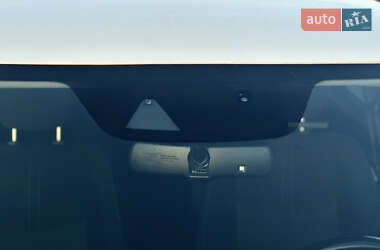 Хэтчбек Nissan Leaf 2020 в 