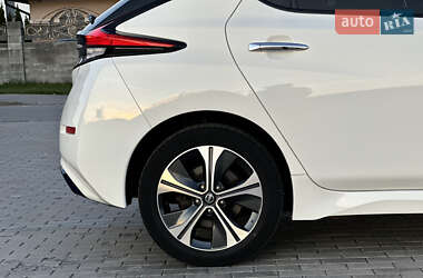 Хэтчбек Nissan Leaf 2020 в 