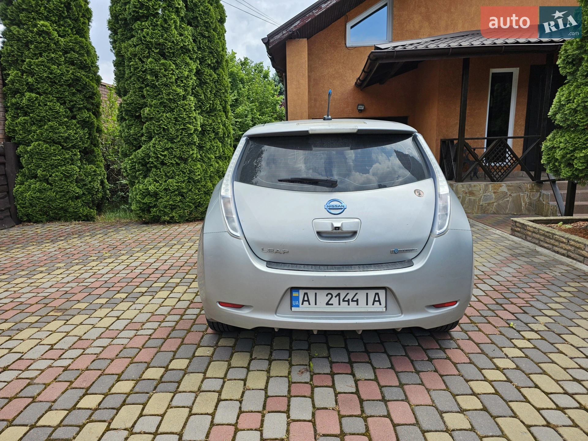 2011 Nissan Leaf - мініатюра 2