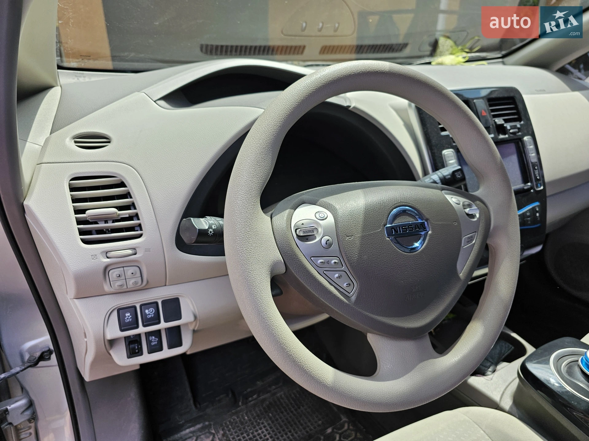 2011 Nissan Leaf - мініатюра 17