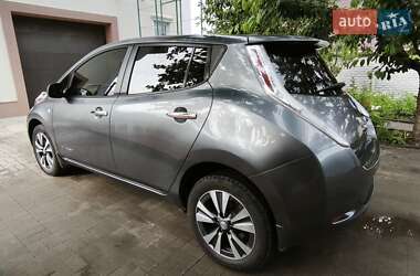 Хэтчбек Nissan Leaf 2015 в Сумах