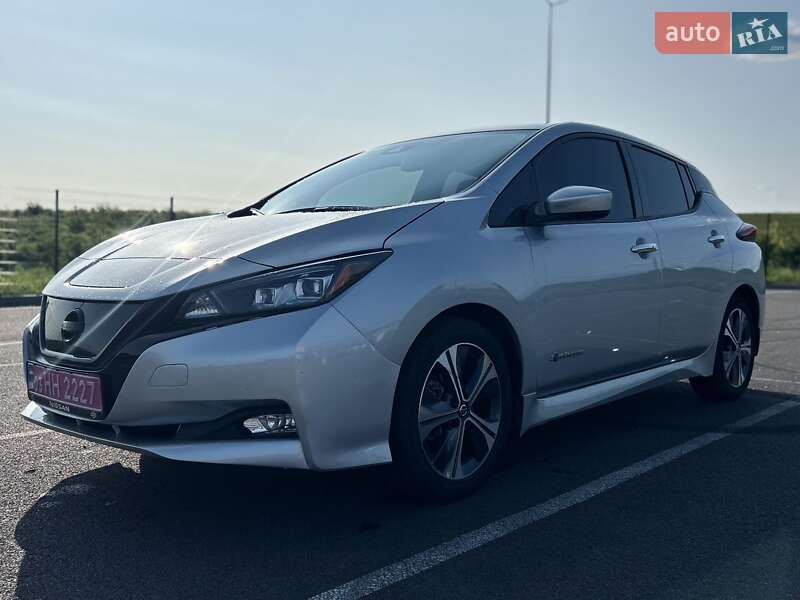 Хэтчбек Nissan Leaf 2019 в Ровно