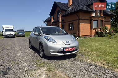 Хэтчбек Nissan Leaf 2012 в Луцке