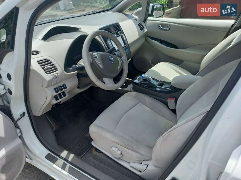 Хетчбек Nissan Leaf 2012 в Одесі