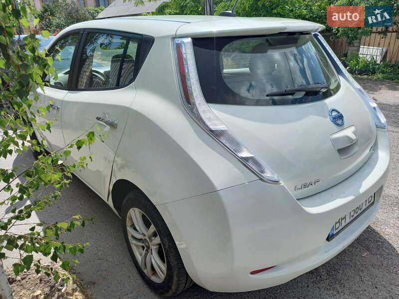 Хетчбек Nissan Leaf 2012 в Одесі