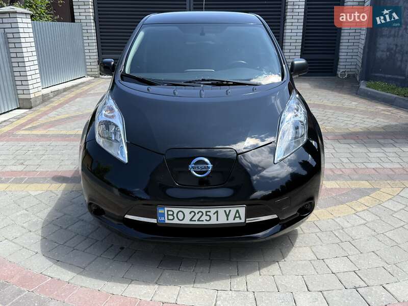 Хетчбек Nissan Leaf 2015 в Тернополі фото 6 Хетчбек Nissan Leaf 2015 в Тернополі