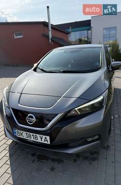 Хетчбек Nissan Leaf 2018 в Рівному
