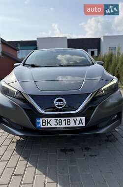 Хэтчбек Nissan Leaf 2018 в Ровно