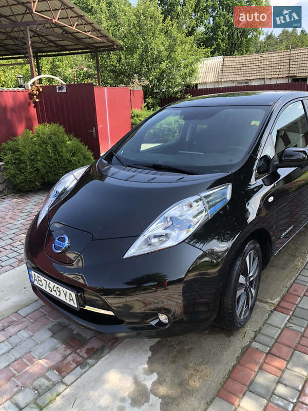 Хетчбек Nissan Leaf 2017 в Житомирі