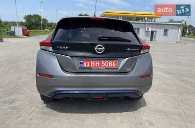 Хэтчбек Nissan Leaf 2018 в 