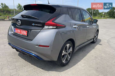 Хэтчбек Nissan Leaf 2018 в 