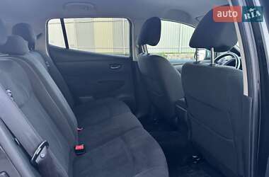 Хэтчбек Nissan Leaf 2013 в 