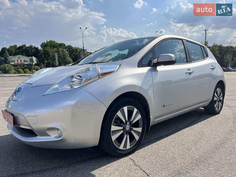 Хэтчбек Nissan Leaf 2015 в Харькове