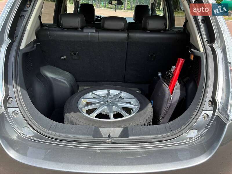 Хэтчбек Nissan Leaf 2016 в Житомире