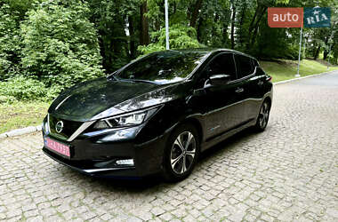 Хэтчбек Nissan Leaf 2020 в Черновцах