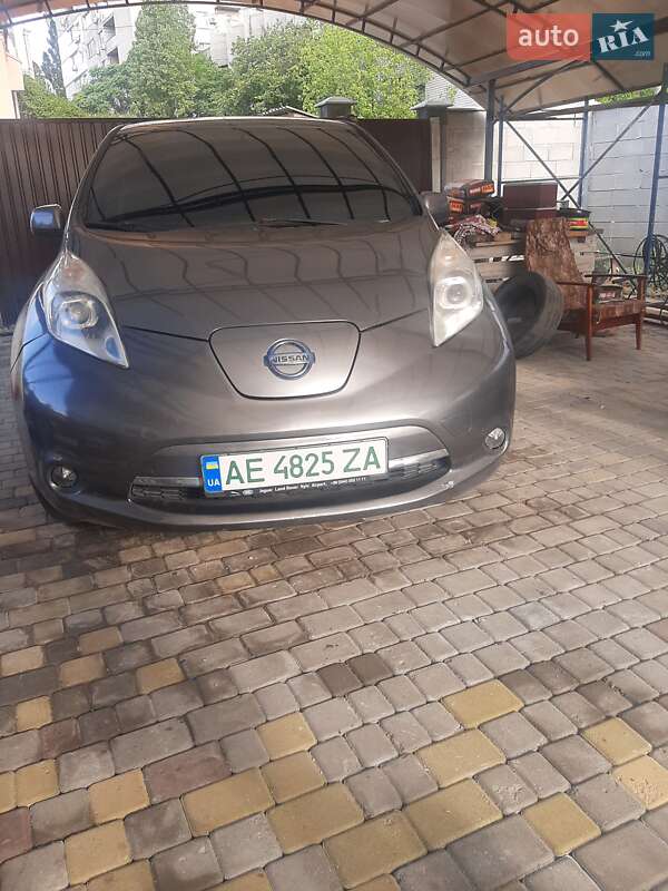 Nissan Leaf 2014