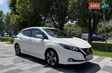 Хетчбек Nissan Leaf 2020 в Дніпрі