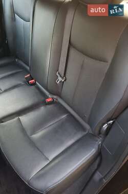 Хэтчбек Nissan Leaf 2013 в 