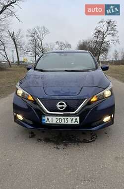 Хэтчбек Nissan Leaf 2020 в Киеве
