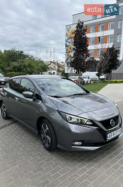 Хэтчбек Nissan Leaf 2021 в 