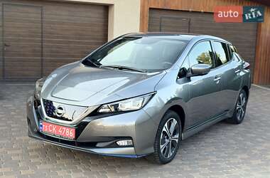 Хэтчбек Nissan Leaf 2020 в Черновцах