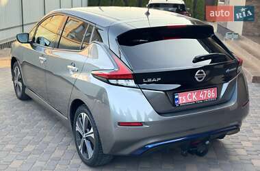 Хетчбек Nissan Leaf 2020 в 