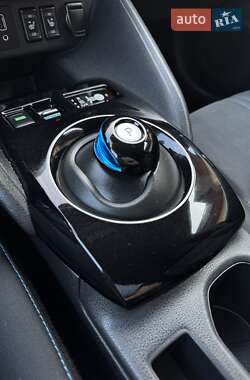 Хетчбек Nissan Leaf 2020 в 