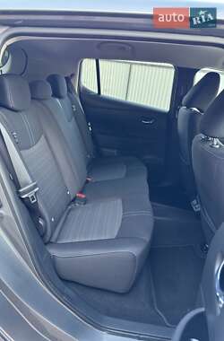 Хетчбек Nissan Leaf 2020 в 