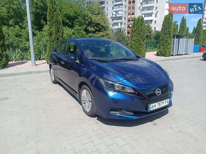 Хэтчбек Nissan Leaf 2024 в Житомире