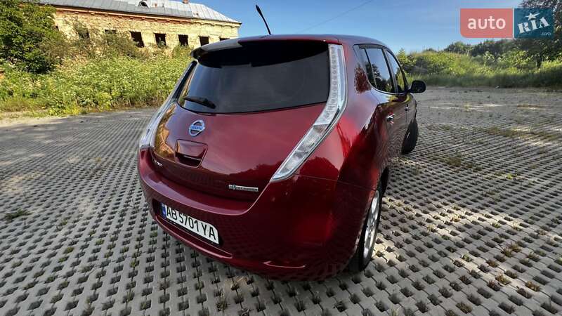 Хетчбек Nissan Leaf 2013 в Тульчині