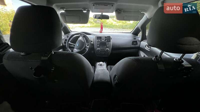 Хетчбек Nissan Leaf 2013 в Тульчині