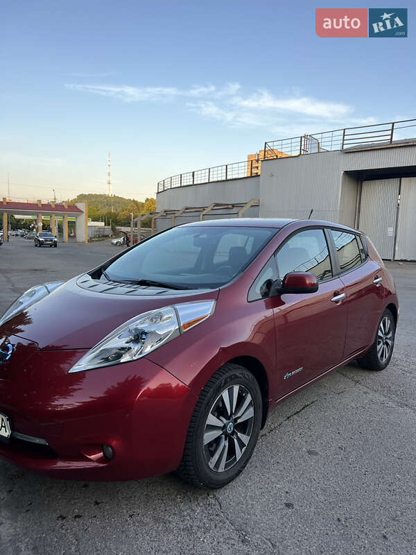 Nissan Leaf 2014