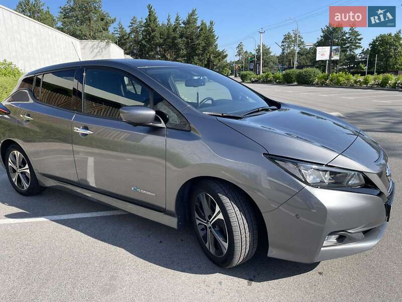 Хетчбек Nissan Leaf 2018 в Києві