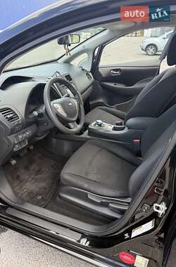 Хэтчбек Nissan Leaf 2017 в 