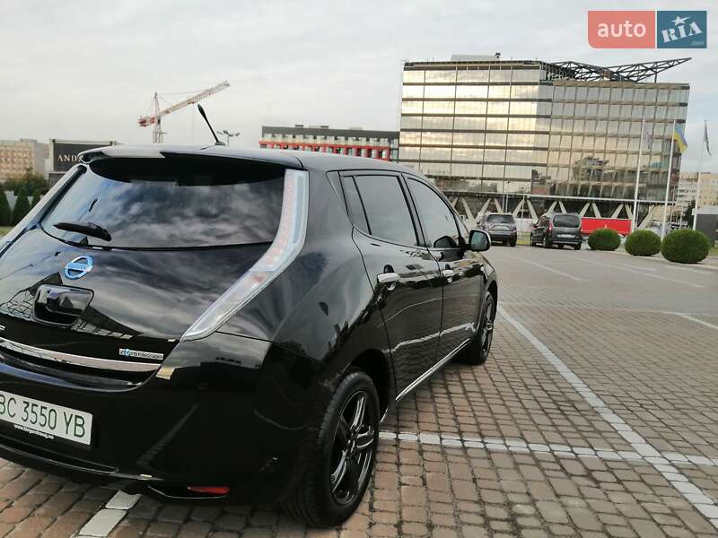 Хетчбек Nissan Leaf 2013 в Львові