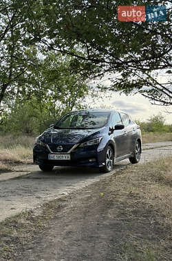 Хетчбек Nissan Leaf 2020 в Дніпрі