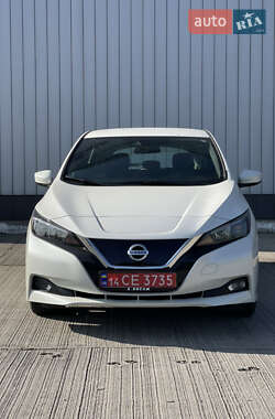 Хетчбек Nissan Leaf 2020 в Чернівцях
