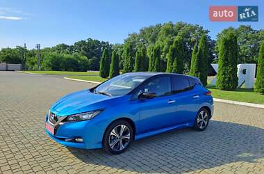 Хетчбек Nissan Leaf 2021 в 