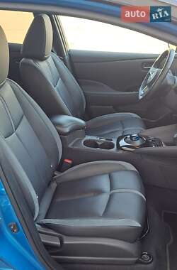 Хетчбек Nissan Leaf 2021 в 