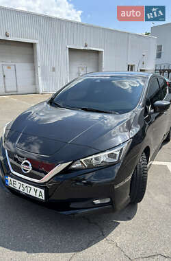 Хэтчбек Nissan Leaf 2018 в 