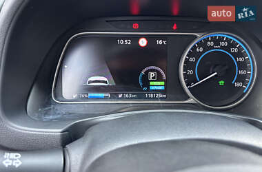 Хэтчбек Nissan Leaf 2018 в 