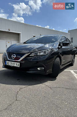 Хэтчбек Nissan Leaf 2018 в 