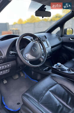 Хэтчбек Nissan Leaf 2015 в 
