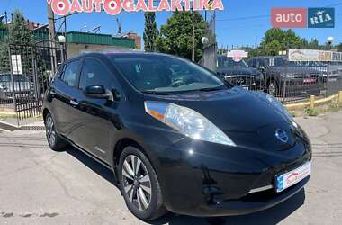 Хэтчбек Nissan Leaf 2016 в Николаеве