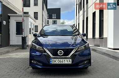 Хэтчбек Nissan Leaf 2018 в Ровно
