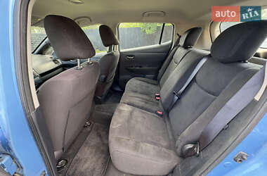 Хетчбек Nissan Leaf 2013 в 