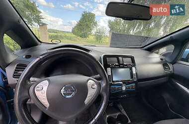 Хетчбек Nissan Leaf 2013 в 