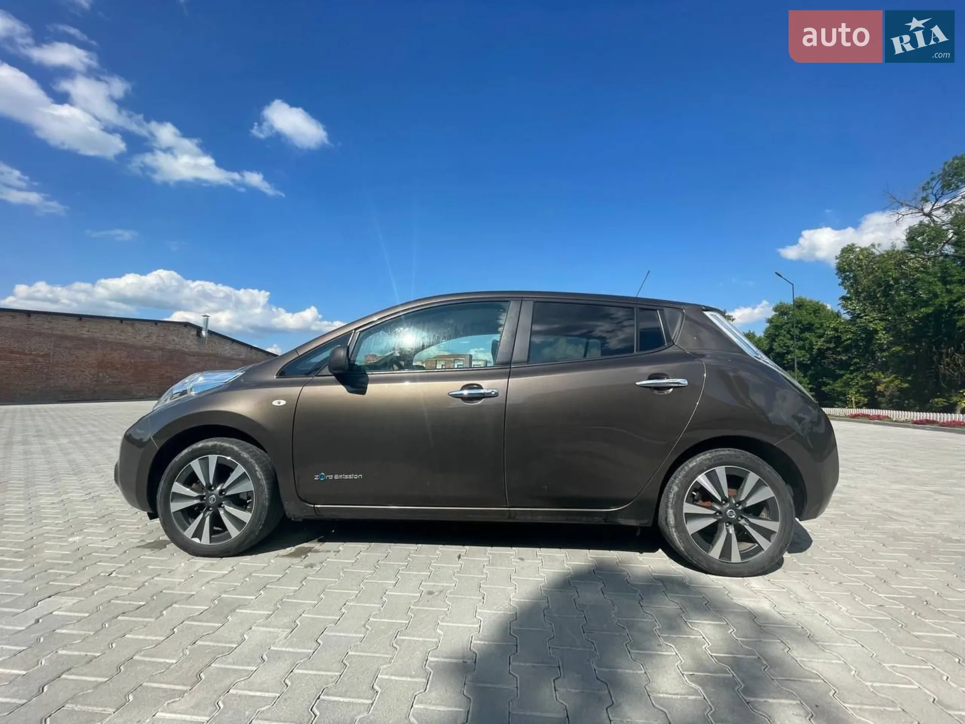 2016 Nissan Leaf - мініатюра 18